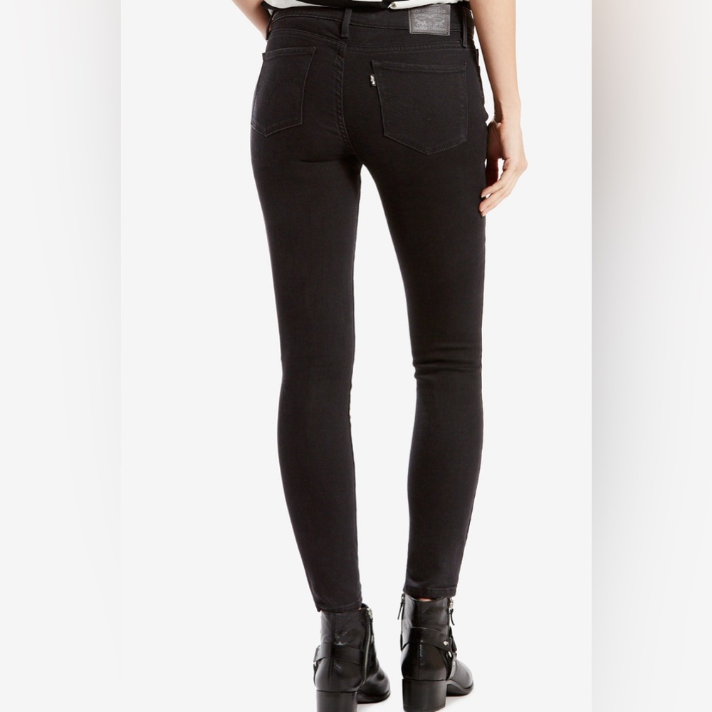 Levi's® Premium • 711 Skinny Jeans • Soft Black • Size: 31